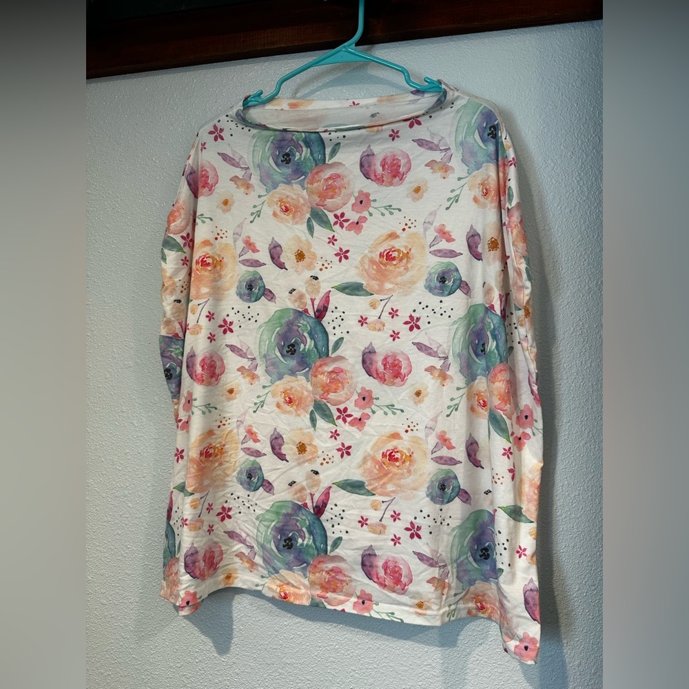 Copper Pearl Multi Use Nursing Cover in “Bloom”